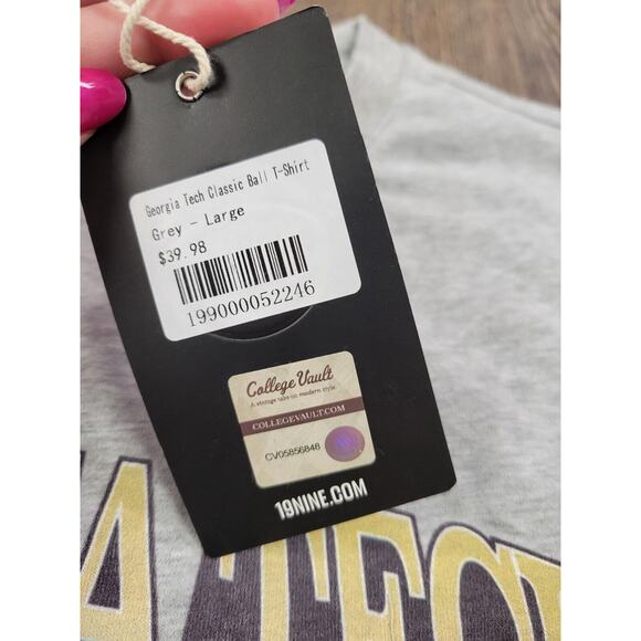 19 Nine Hardwood History Georgia Tech NWT Gray Tshirt Men's Large - Picture 3 of 3